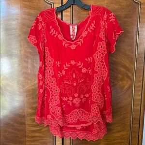 Excellent Johnny Was Size Small Red Top